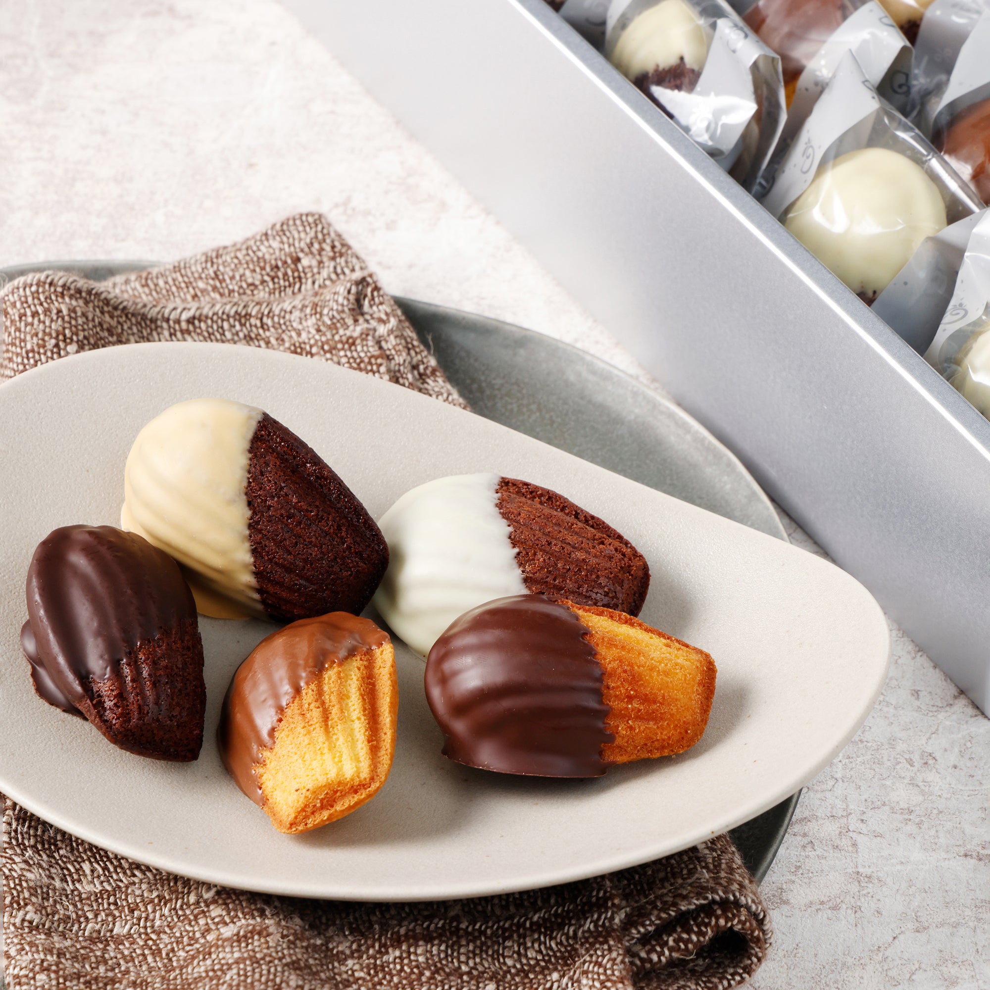 ショコラマドレーヌ25個セット – DEL'IMMO デリーモ